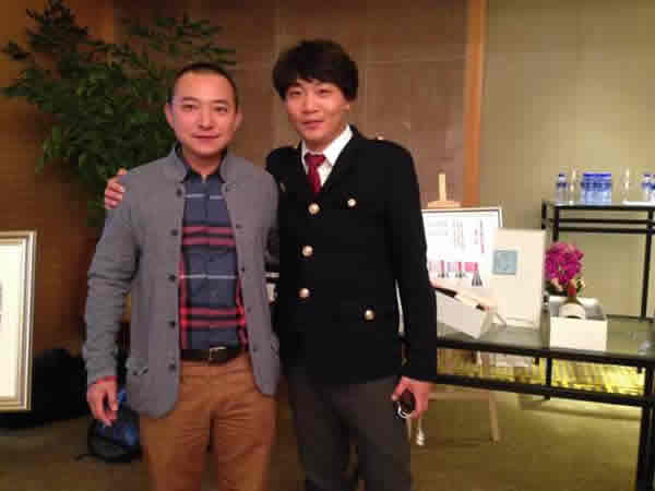 与知名葡萄酒主编徐孝源先生合影